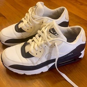 Nike Air Max 90